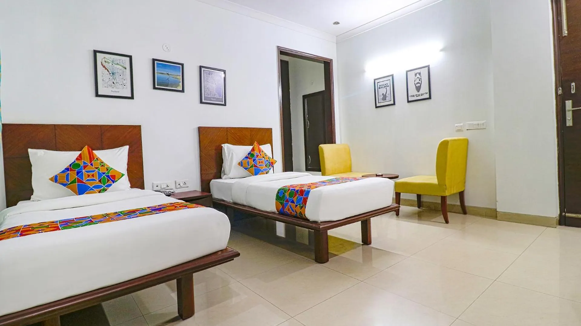 Fabhotel Tipssy Inn 020 구르가온 3*,