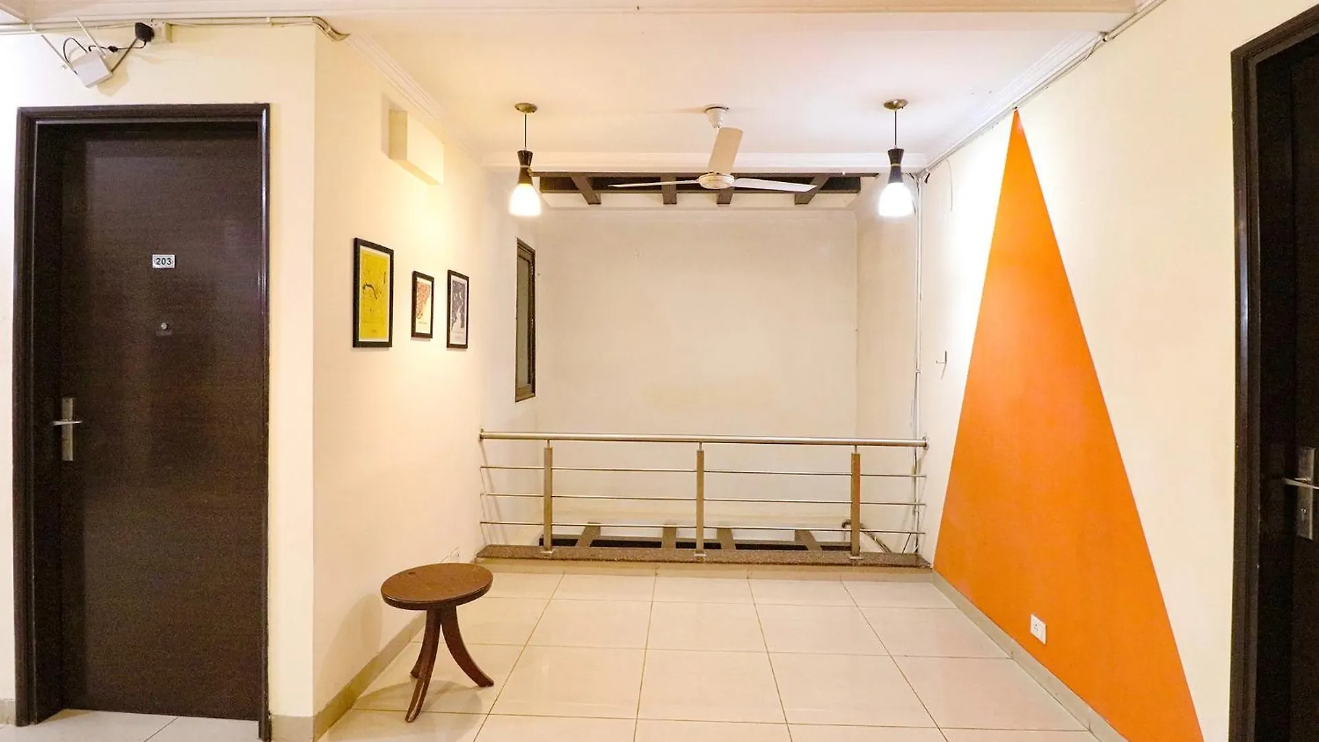 Fabhotel Tipssy Inn 020 구르가온