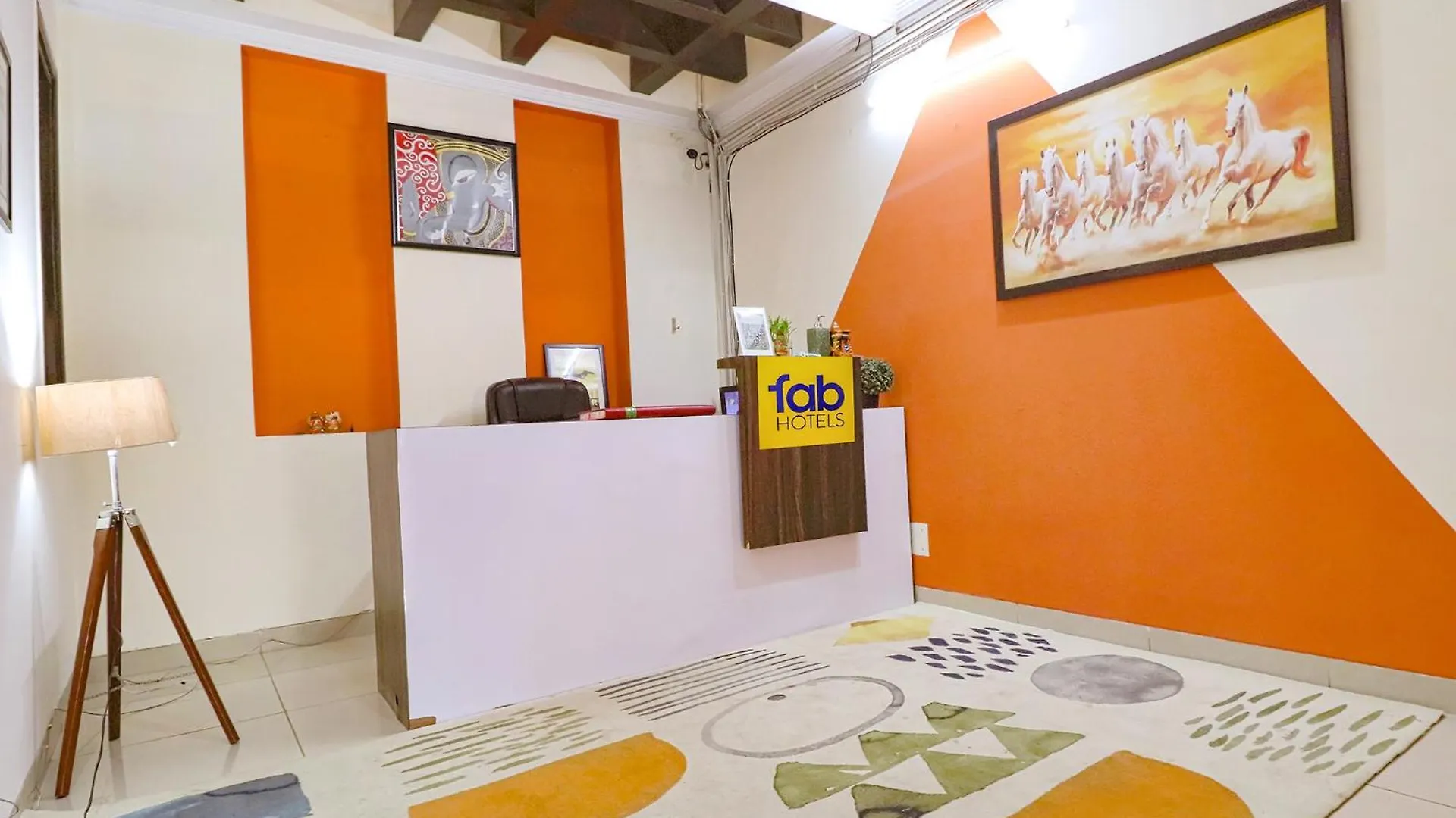 Fabhotel Tipssy Inn 020 구르가온 호텔