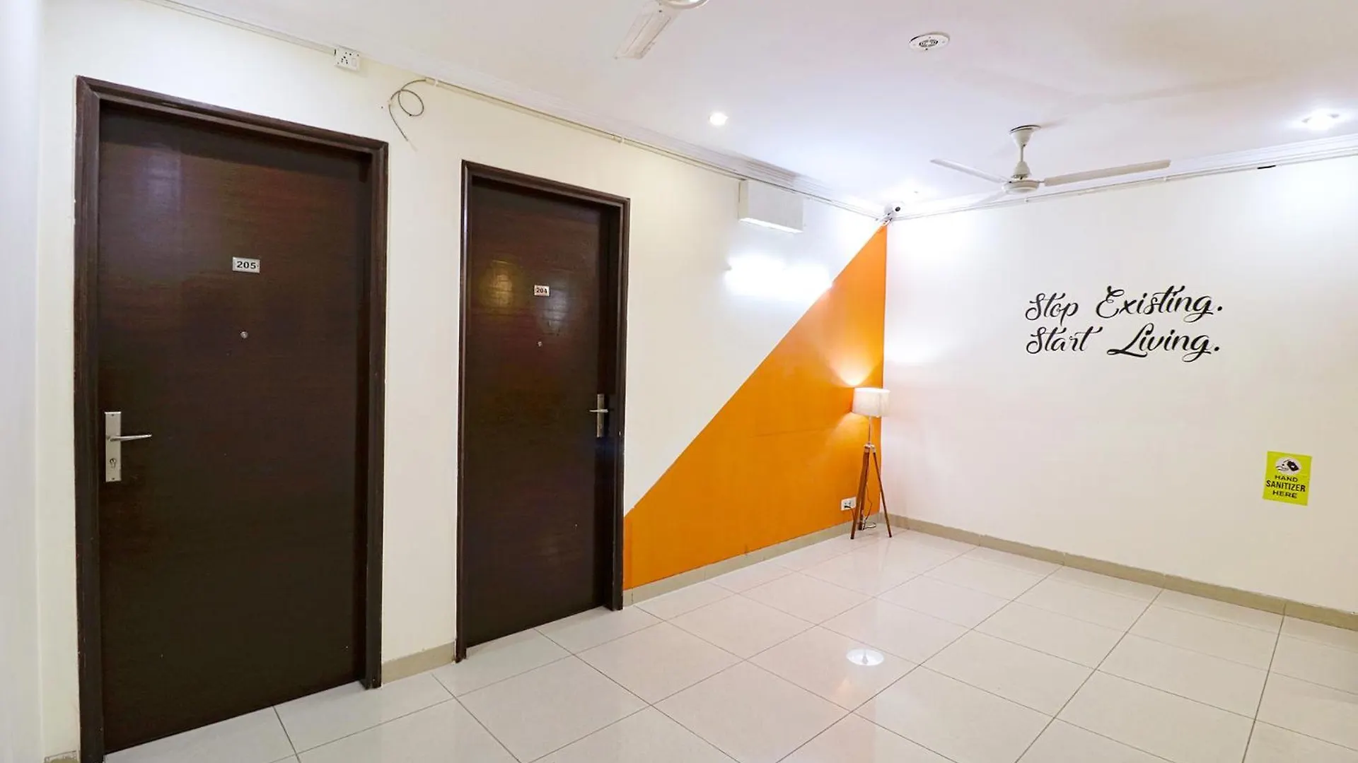 Fabhotel Tipssy Inn 020 구르가온